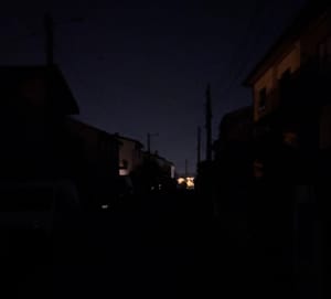 Rua Fernando Dias Pereira às Escuras: Apagão no Coração de Ferreiros